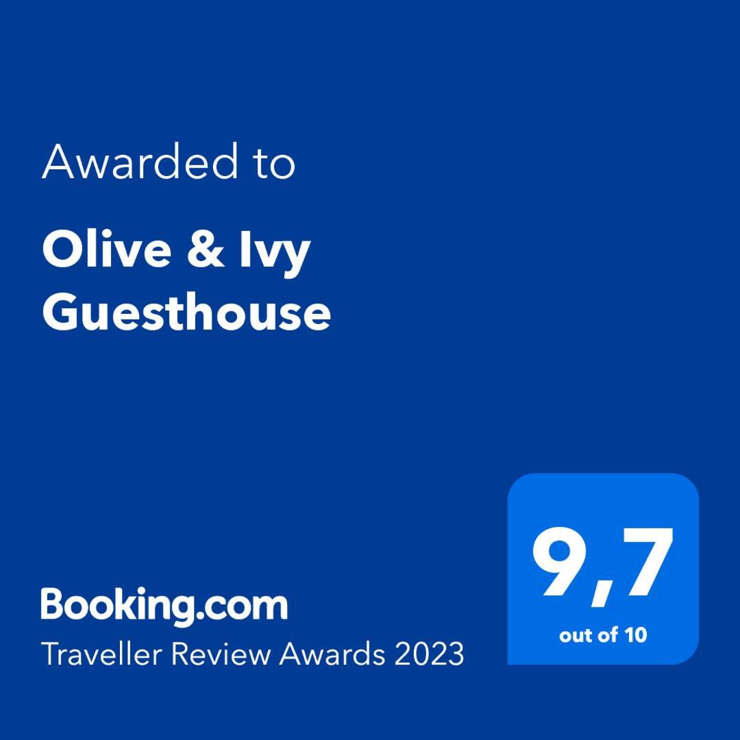 Olive & Ivy Guesthouse Canillas de Aceituno Extérieur photo